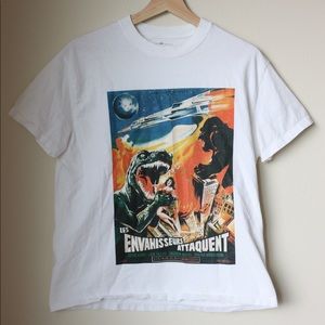 BRANDY MELVILLE SHORT SLEEVE GRAPHIC TEE